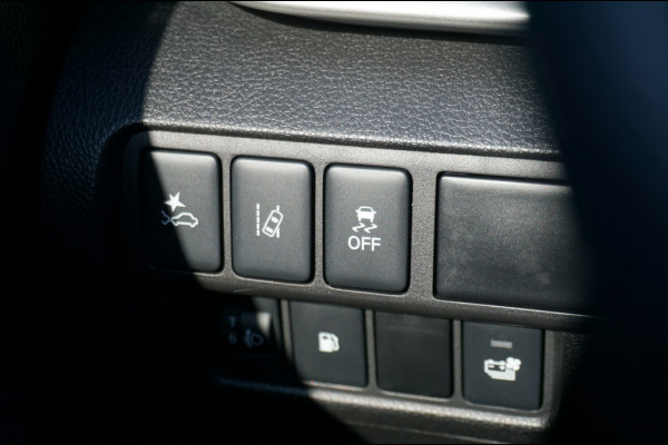 Mitsubishi Eclipse Cross 193PK PHEV Instyle AUTOM. | PANO | TREKHAAK | WINTERPACK