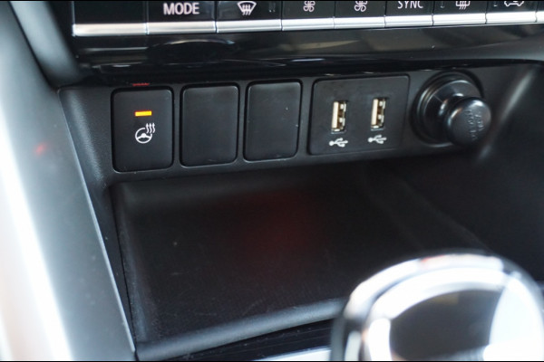 Mitsubishi Eclipse Cross 193PK PHEV Instyle AUTOM. | PANO | TREKHAAK | WINTERPACK