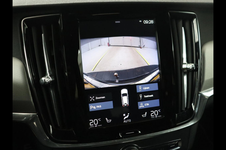 Volvo V90 2.0 T4 R-Design | Trekhaak | Leder/Alcantara | Stoelverwarming | Adaptive cruise | Camera | Carplay | Keyless | Side Assist | Navigatie | Climate control | Sportstoelen | Getint glas