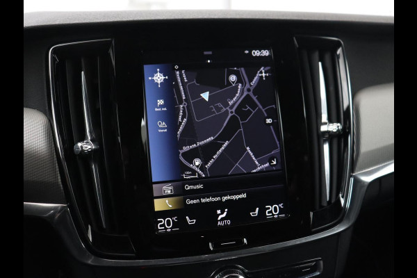 Volvo V90 2.0 T4 R-Design | Trekhaak | Leder/Alcantara | Stoelverwarming | Adaptive cruise | Camera | Carplay | Keyless | Side Assist | Navigatie | Climate control | Sportstoelen | Getint glas