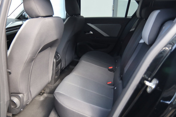Opel Astra 1.6 Hybrid / ACC / CAMERA / CARPLAY / LANE ASSIST / STUURVERW.