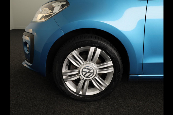 Volkswagen up! 1.0 BMT high up! | Achteruitrijcamera | Cruise Control | Airco |