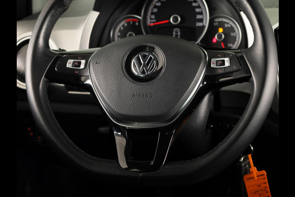 Volkswagen up! 1.0 BMT high up! | Achteruitrijcamera | Cruise Control | Airco |