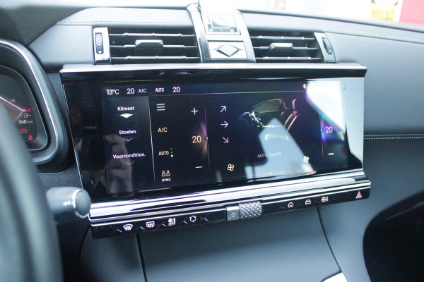 DS 7 1.6 PHEV 300PK 4x4 ETIOLE | PANORAMA SCHUIF/KANTEL DAK | NIGHT VISION | LEDEREN BEKLEDING "BLACK BASALT NAPPA LEDER" | STOEL/VOORRUIT VERWARMING | 19" LICHTMETALEN VELGEN | ALARM SYSTEEM | NAVIGATIE | DRAADLOZE APPLE CARPLAY/ANDROID AUTO | DRAADLOZE TELEFOONLADER | KEYLESS ENTRY/START | ELEKTRISCH BEDIENBARE VOORSTOELEN MET GEHEUGENFUNCTIE OP DE BESTUUDERSSTOEL | ELEKTRISCH BEDIENBARE ACHTERKLEP | DODEHOEK DETECTIE | ADAPTIVE CRUISE CONTROL | DAB+ RADIO | CAMERA VOOR + ACHTER |