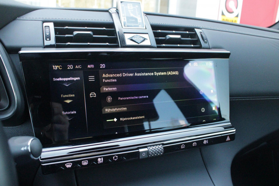 DS 7 1.6 PHEV 300PK 4x4 ETIOLE | PANORAMA SCHUIF/KANTEL DAK | NIGHT VISION | LEDEREN BEKLEDING "BLACK BASALT NAPPA LEDER" | STOEL/VOORRUIT VERWARMING | 19" LICHTMETALEN VELGEN | ALARM SYSTEEM | NAVIGATIE | DRAADLOZE APPLE CARPLAY/ANDROID AUTO | DRAADLOZE TELEFOONLADER | KEYLESS ENTRY/START | ELEKTRISCH BEDIENBARE VOORSTOELEN MET GEHEUGENFUNCTIE OP DE BESTUUDERSSTOEL | ELEKTRISCH BEDIENBARE ACHTERKLEP | DODEHOEK DETECTIE | ADAPTIVE CRUISE CONTROL | DAB+ RADIO | CAMERA VOOR + ACHTER |