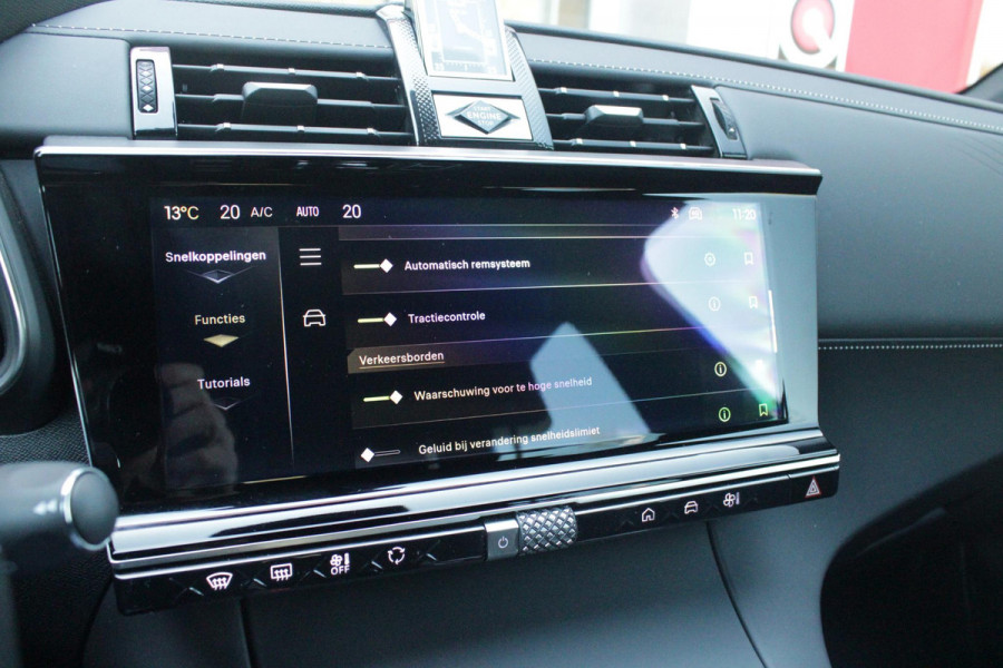 DS 7 1.6 PHEV 300PK 4x4 ETIOLE | PANORAMA SCHUIF/KANTEL DAK | NIGHT VISION | LEDEREN BEKLEDING "BLACK BASALT NAPPA LEDER" | STOEL/VOORRUIT VERWARMING | 19" LICHTMETALEN VELGEN | ALARM SYSTEEM | NAVIGATIE | DRAADLOZE APPLE CARPLAY/ANDROID AUTO | DRAADLOZE TELEFOONLADER | KEYLESS ENTRY/START | ELEKTRISCH BEDIENBARE VOORSTOELEN MET GEHEUGENFUNCTIE OP DE BESTUUDERSSTOEL | ELEKTRISCH BEDIENBARE ACHTERKLEP | DODEHOEK DETECTIE | ADAPTIVE CRUISE CONTROL | DAB+ RADIO | CAMERA VOOR + ACHTER |