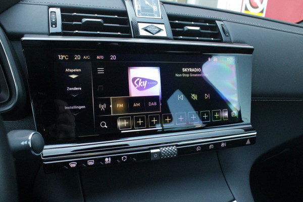DS 7 1.6 PHEV 300PK 4x4 ETIOLE | PANORAMA SCHUIF/KANTEL DAK | NIGHT VISION | LEDEREN BEKLEDING "BLACK BASALT NAPPA LEDER" | STOEL/VOORRUIT VERWARMING | 19" LICHTMETALEN VELGEN | ALARM SYSTEEM | NAVIGATIE | DRAADLOZE APPLE CARPLAY/ANDROID AUTO | DRAADLOZE TELEFOONLADER | KEYLESS ENTRY/START | ELEKTRISCH BEDIENBARE VOORSTOELEN MET GEHEUGENFUNCTIE OP DE BESTUUDERSSTOEL | ELEKTRISCH BEDIENBARE ACHTERKLEP | DODEHOEK DETECTIE | ADAPTIVE CRUISE CONTROL | DAB+ RADIO | CAMERA VOOR + ACHTER |