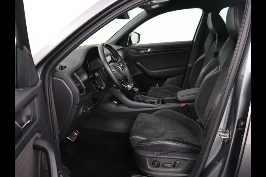 Škoda Kodiaq 1.5 TSI Sportline Business 7 Persoons | Stoelverwarming | Adaptive cruise | Alcantara | Matrix LED | Carplay | Keyless | Camera | Virtual Cockpit | Side Assist | Sfeerverlichting | Navigatie