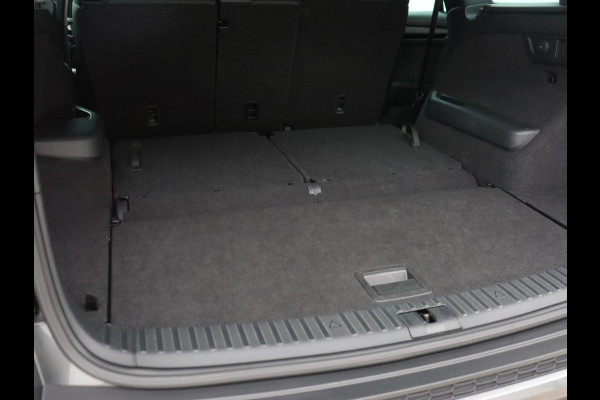 Škoda Kodiaq 1.5 TSI Sportline Business 7 Persoons | Stoelverwarming | Adaptive cruise | Alcantara | Matrix LED | Carplay | Keyless | Camera | Virtual Cockpit | Side Assist | Sfeerverlichting | Navigatie