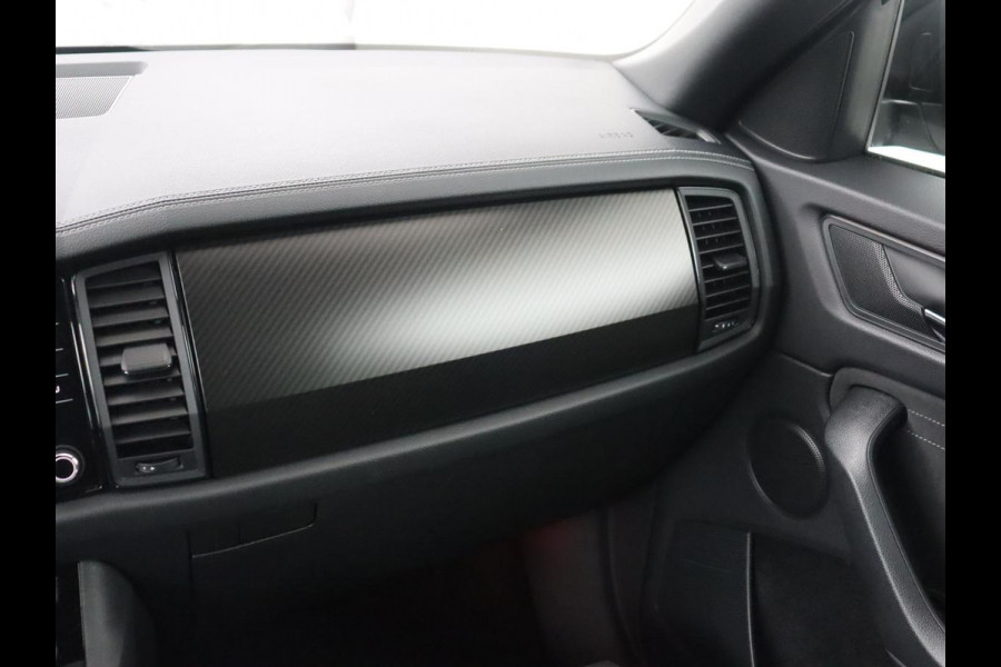 Škoda Kodiaq 1.5 TSI Sportline Business 7 Persoons | Stoelverwarming | Adaptive cruise | Alcantara | Matrix LED | Carplay | Keyless | Camera | Virtual Cockpit | Side Assist | Sfeerverlichting | Navigatie
