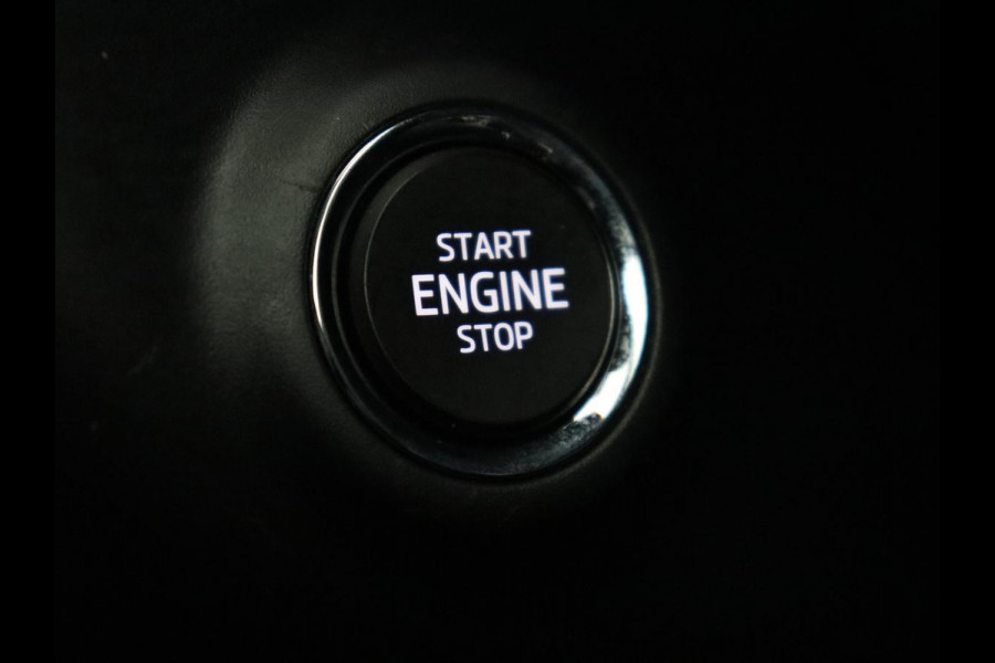 Škoda Kodiaq 1.5 TSI Sportline Business 7 Persoons | Stoelverwarming | Adaptive cruise | Alcantara | Matrix LED | Carplay | Keyless | Camera | Virtual Cockpit | Side Assist | Sfeerverlichting | Navigatie