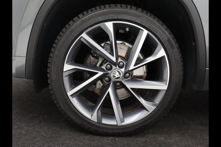 Škoda Kodiaq 1.5 TSI Sportline Business 7 Persoons | Stoelverwarming | Adaptive cruise | Alcantara | Matrix LED | Carplay | Keyless | Camera | Virtual Cockpit | Side Assist | Sfeerverlichting | Navigatie