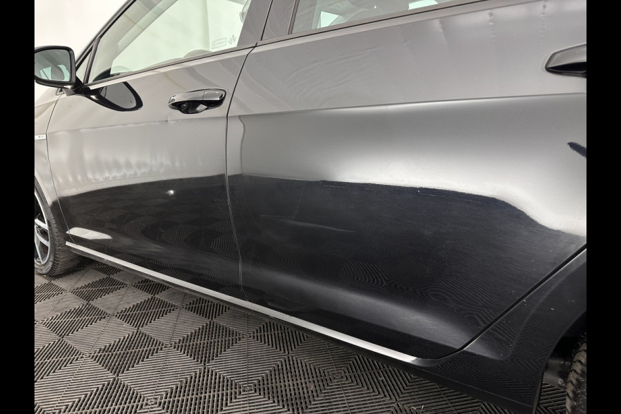 Volkswagen e-Golf (INCL-BTW) *HEATPUMP | LEATHER | ADAPTIVE-CRUISE | FULL-LED | DYNAUDIO | BLINDSPOT | DIGI-COCKPIT | NAVI-FULLMAP | CAMERA | KEYLESS | ECC | CCS-FASTLOADER | PDC | 17''ALU*