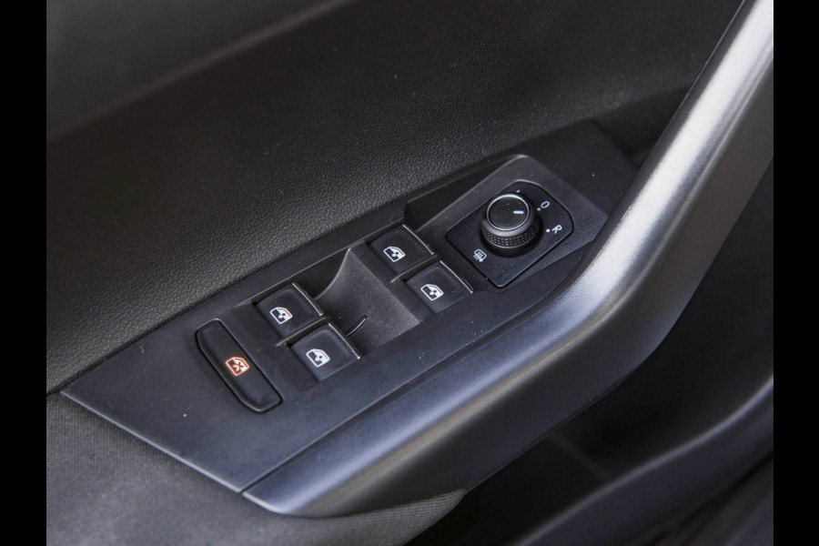 Volkswagen Polo 1.0 TSI 3x R-line Panoramadak|Cruise|Camera|Stoelverwarming|Navi|