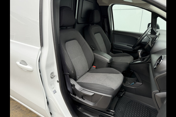 Mercedes-Benz eCitan 112 Pro 51 kWh L2 284 WLTP 98,3% (SOH) MBUX Trekhaak 75kW Snelladen Apple Carplay Cruise Control Stoelverwarming Stuurverwarming Laadkabel