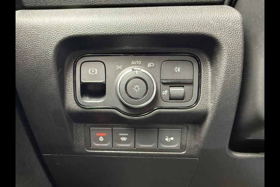 Mercedes-Benz eCitan 112 Pro 51 kWh L2 284 WLTP 98,3% (SOH) MBUX Trekhaak 75kW Snelladen Apple Carplay Cruise Control Stoelverwarming Stuurverwarming Laadkabel