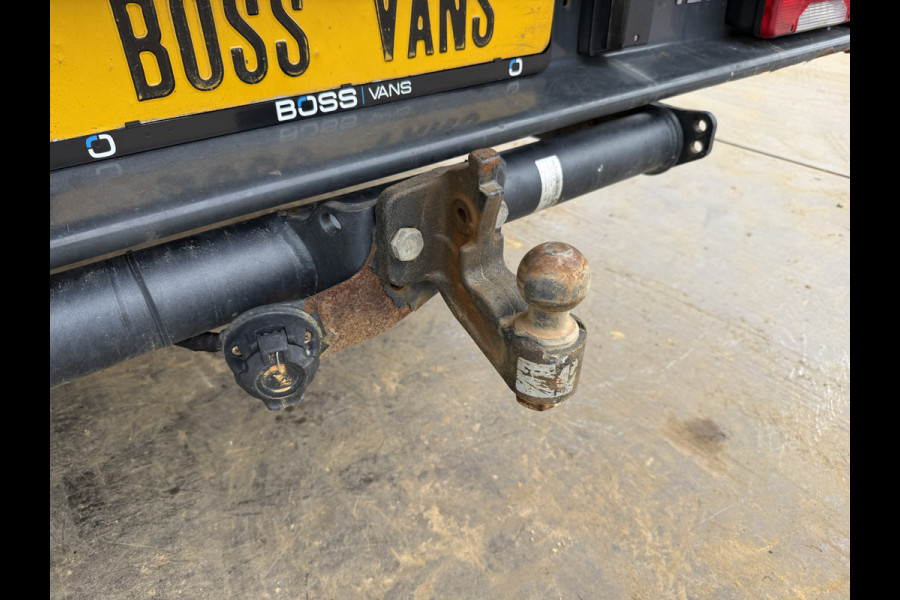 Iveco Daily 35C14 2.3 Kipper Dubbele Cabine Dubbellucht 3,5t Trekhaak 6 Stoelen Airco Cruise Control Benne Tipper