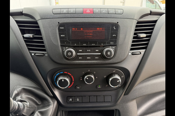 Iveco Daily 35C14 2.3 Kipper Dubbele Cabine Dubbellucht 3,5t Trekhaak 6 Stoelen Airco Cruise Control Benne Tipper