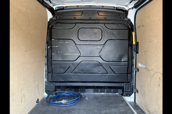 Ford E-Transit 350 68kWh 184PK L2 Cruise control Climate control Carplay Snelladen Laadkabel Parkeersensoren