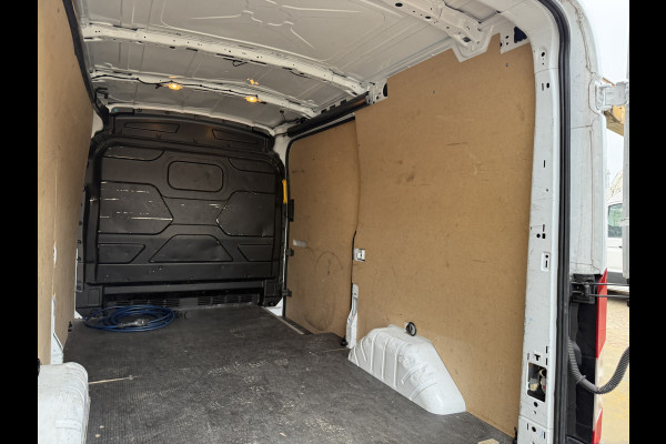 Ford E-Transit 350 68kWh 184PK L2 Cruise control Climate control Carplay Snelladen Laadkabel Parkeersensoren