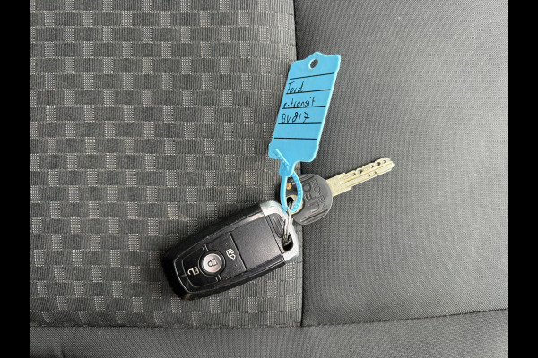 Ford E-Transit 350 68kWh 184PK L2 Cruise control Climate control Carplay Snelladen Laadkabel Parkeersensoren