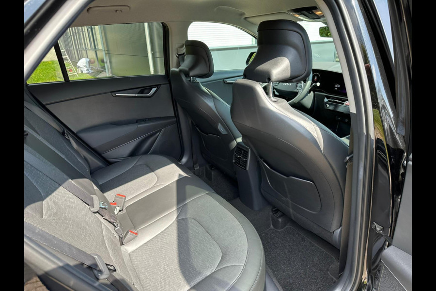 Kia Niro 1.6 GDi PHEV DynamicPlusLine |  Stoelverwarming | Elektrisch verstelbare stoelen met geheugen | Achteruitrijcamera | Adaptive cruise control
