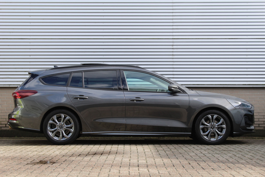 Ford FOCUS Wagon 1.0 EcoBoost Hybrid 155PK ST Line X | Panoramadak | Trekhaak | Matrix | Camera | Sync4