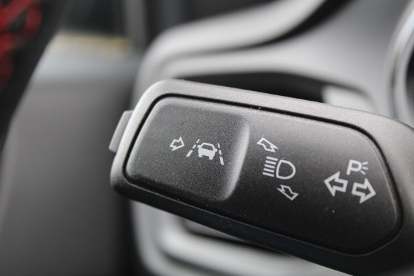 Ford FOCUS Wagon 1.0 EcoBoost Hybrid 155PK ST Line X | Panoramadak | Trekhaak | Matrix | Camera | Sync4