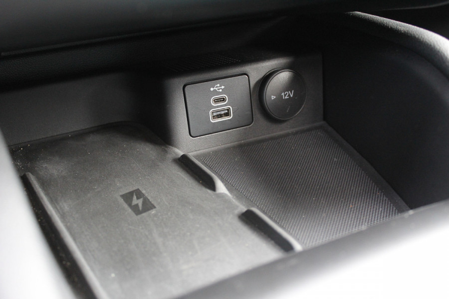 Ford FOCUS Wagon 1.0 EcoBoost Hybrid 155PK ST Line X | Panoramadak | Trekhaak | Matrix | Camera | Sync4