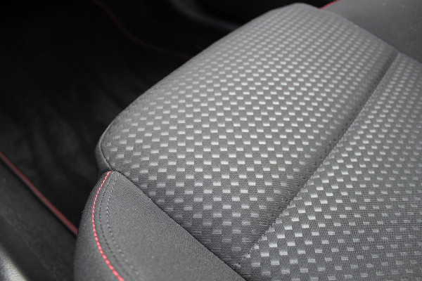 Ford FOCUS Wagon 1.0 EcoBoost Hybrid 155PK ST Line X | Panoramadak | Trekhaak | Matrix | Camera | Sync4