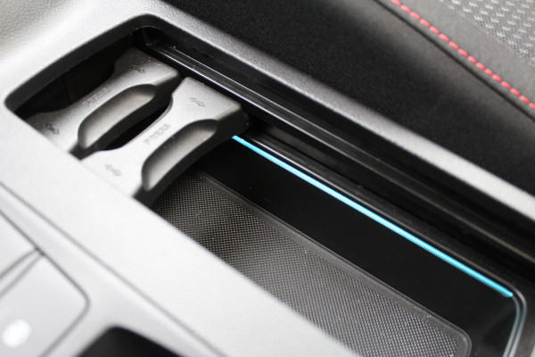 Ford FOCUS Wagon 1.0 EcoBoost Hybrid 155PK ST Line X | Panoramadak | Trekhaak | Matrix | Camera | Sync4