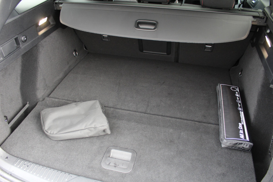 Ford FOCUS Wagon 1.0 EcoBoost Hybrid 155PK ST Line X | Panoramadak | Trekhaak | Matrix | Camera | Sync4