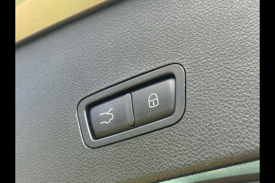 Alfa Romeo Tonale 1.3T PHEV Ti | 360 graden camera | Panoramadak | Stoelverwarming | Navigatiesysteem | Adaptive cruise control | Camera