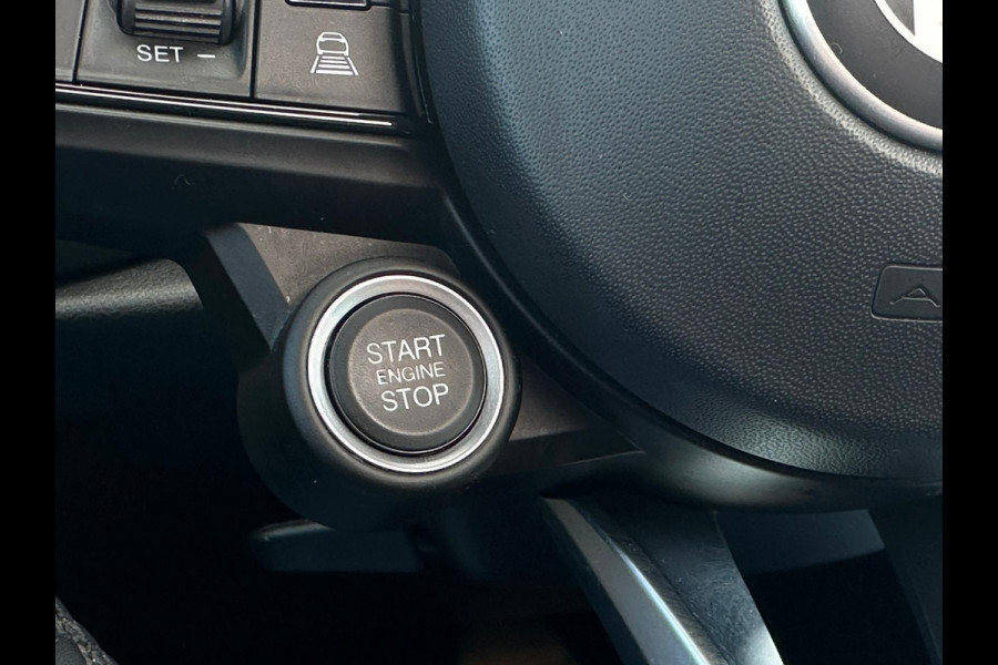 Alfa Romeo Tonale 1.3T PHEV Ti | 360 graden camera | Panoramadak | Stoelverwarming | Navigatiesysteem | Adaptive cruise control | Camera
