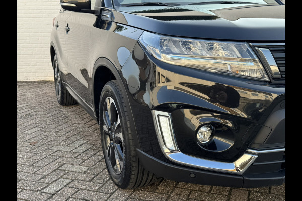 Suzuki Vitara 1.5 Hybrid Automaat Full led Panorama Clima Dab+ Carplay Camera Trekhaak Keyless