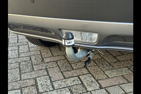 Suzuki Vitara 1.5 Hybrid Automaat Full led Panorama Clima Dab+ Carplay Camera Trekhaak Keyless