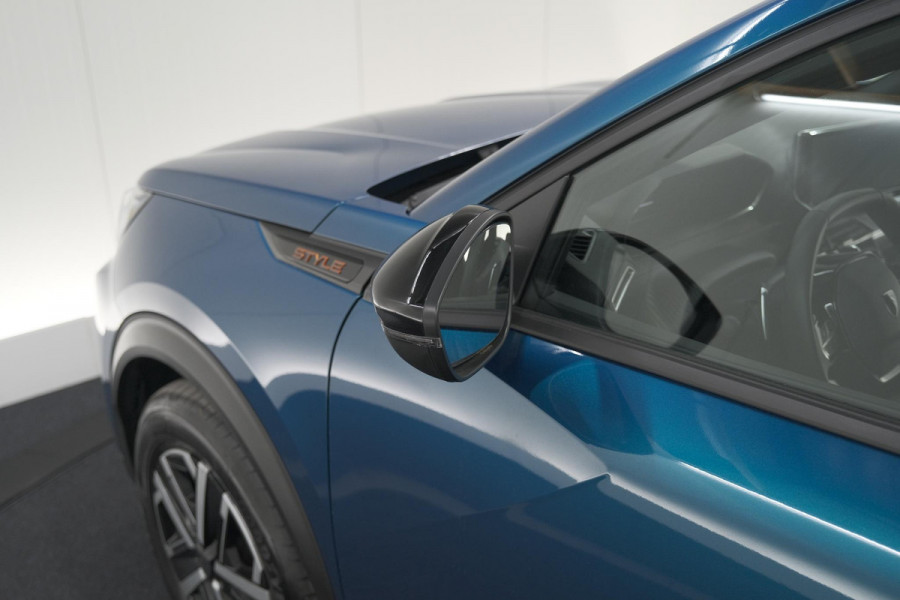 Peugeot 2008 Hybrid 136 e-DCS6 Style | Apple Carplay | Parkeersensoren | Climate control