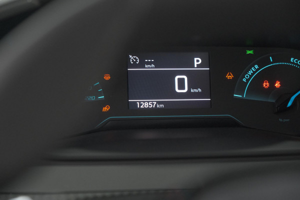 Peugeot 2008 Hybrid 136 e-DCS6 Style | Apple Carplay | Parkeersensoren | Climate control