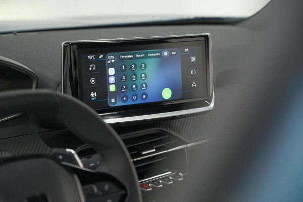 Peugeot 2008 Hybrid 136 e-DCS6 Style | Apple Carplay | Parkeersensoren | Climate control