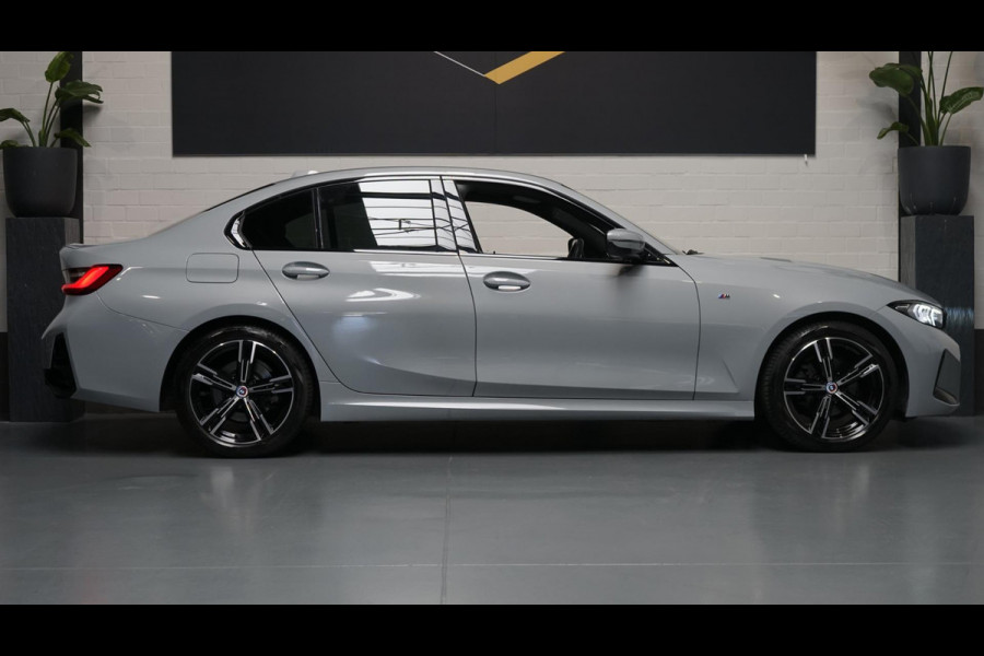 BMW 3 Serie 318i M-Sport AUTOMAAT-ALCANTARA-CARPLAY-CRUISE-DAB-LED-NAVI-M BROOKLYN GREY-SHADOW LINE-Etc.