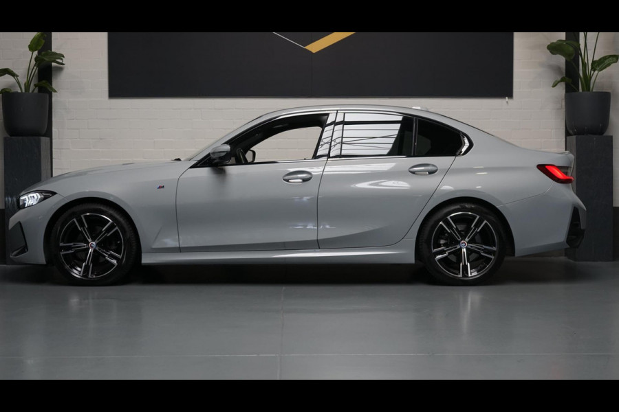 BMW 3 Serie 318i M-Sport AUTOMAAT-ALCANTARA-CARPLAY-CRUISE-DAB-LED-NAVI-M BROOKLYN GREY-SHADOW LINE-Etc.
