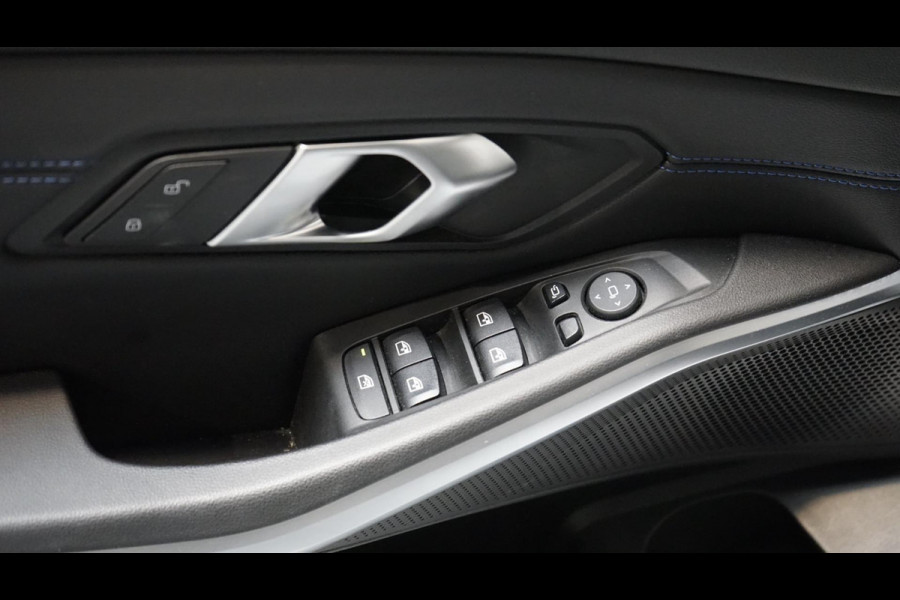 BMW 3 Serie 318i M-Sport AUTOMAAT-ALCANTARA-CARPLAY-CRUISE-DAB-LED-NAVI-M BROOKLYN GREY-SHADOW LINE-Etc.