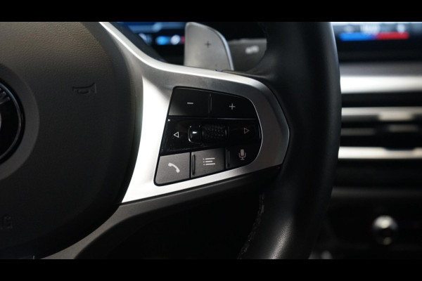 BMW 3 Serie 318i M-Sport AUTOMAAT-ALCANTARA-CARPLAY-CRUISE-DAB-LED-NAVI-M BROOKLYN GREY-SHADOW LINE-Etc.