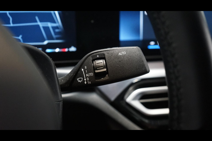 BMW 3 Serie 318i M-Sport AUTOMAAT-ALCANTARA-CARPLAY-CRUISE-DAB-LED-NAVI-M BROOKLYN GREY-SHADOW LINE-Etc.