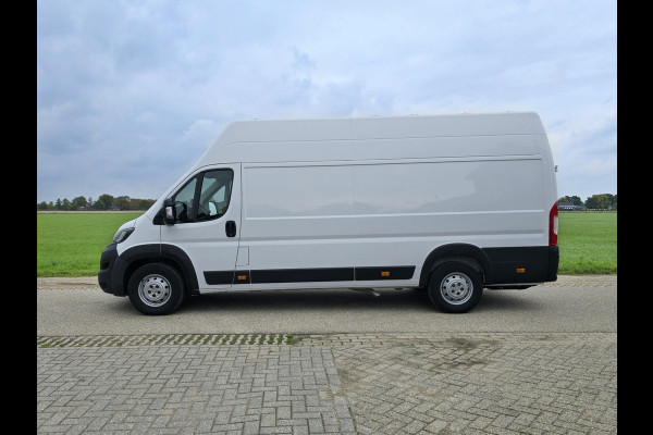 Peugeot Boxer 435 2.2 BlueHDi L4 H3 - 165 Pk - Euro 6 - Airco - ParkeerCamera - Laadklep