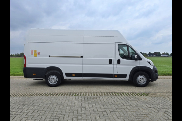 Peugeot Boxer 435 2.2 BlueHDi L4 H3 - 165 Pk - Euro 6 - Airco - ParkeerCamera - Laadklep
