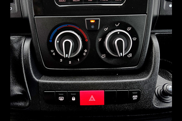 Peugeot Boxer 435 2.2 BlueHDi L4 H3 - 165 Pk - Euro 6 - Airco - ParkeerCamera - Laadklep