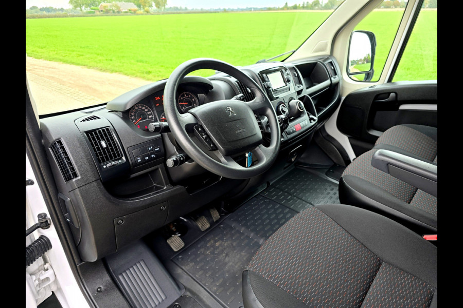 Peugeot Boxer 435 2.2 BlueHDi L4 H3 - 165 Pk - Euro 6 - Airco - ParkeerCamera - Laadklep