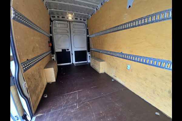 Peugeot Boxer 435 2.2 BlueHDi L4 H3 - 165 Pk - Euro 6 - Airco - ParkeerCamera - Laadklep