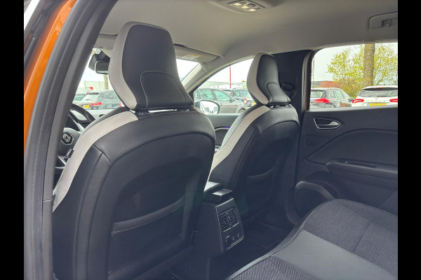 Renault Captur 1.3 TCe 130 Intens | Sfeerverlichting | Automaat | Parkeer camera | Keyless
